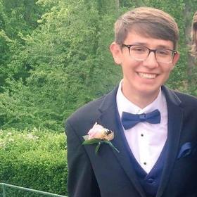 Eric Vizcaya-Eternod’s headshot.