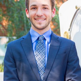 Zachary Zwick’s headshot.