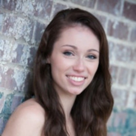 Hannah Desoto’s headshot.