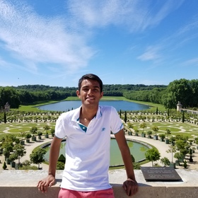 Ilesh Jain’s headshot.