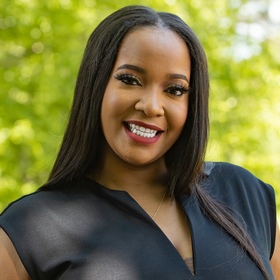 Courtney Wright’s headshot.