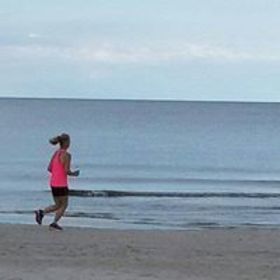 Yvonne Ploeg’s headshot.