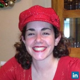 Gabriela Lago’s headshot.