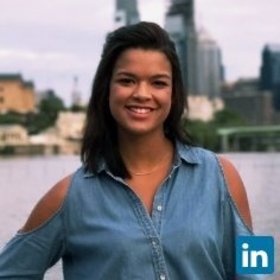 Bethany Thomas’ headshot.