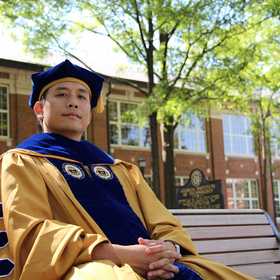 Chieh (Ross) Wang’s headshot.