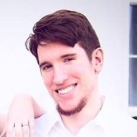 William Wills’ headshot.