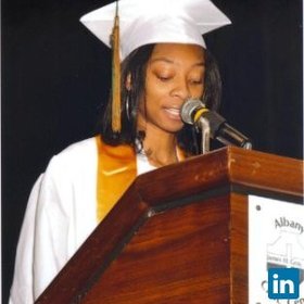 A'Kera Watson’s headshot.