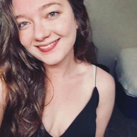 Ariela Lack’s headshot.