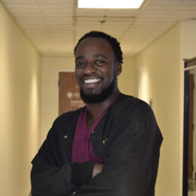 Jarmarius Erves’ headshot.