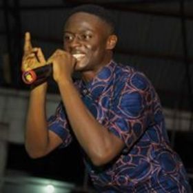 Kwamah Lansana’s headshot.