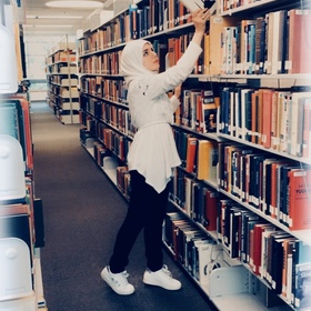 Raghad Waheeb’s headshot.