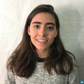 Valentina Correa’s headshot.