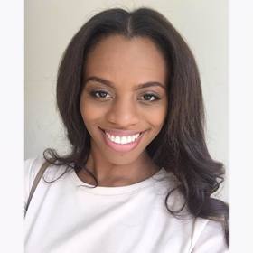 Amara Onuzo’s headshot.