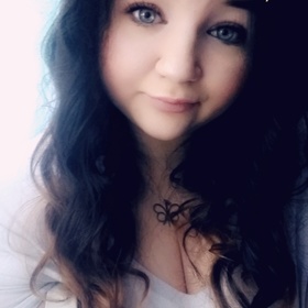 Ariel Pippin’s headshot.