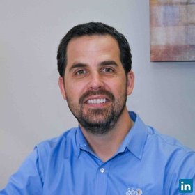 Aaron Stuart’s headshot.