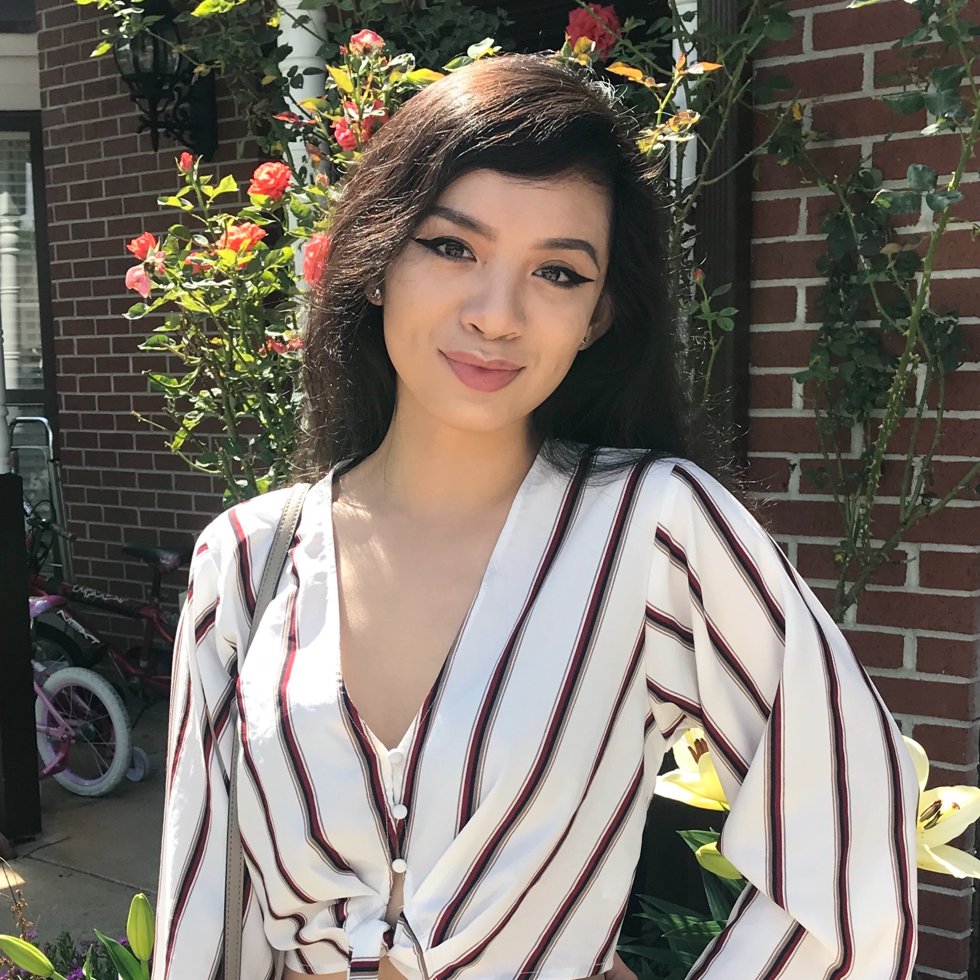 Placeholder headshot for Ivy Tran.