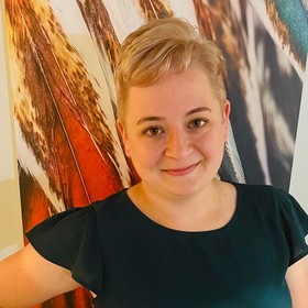 Sara Harvey’s headshot.