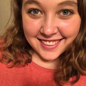 Emily Oldenburg’s headshot.