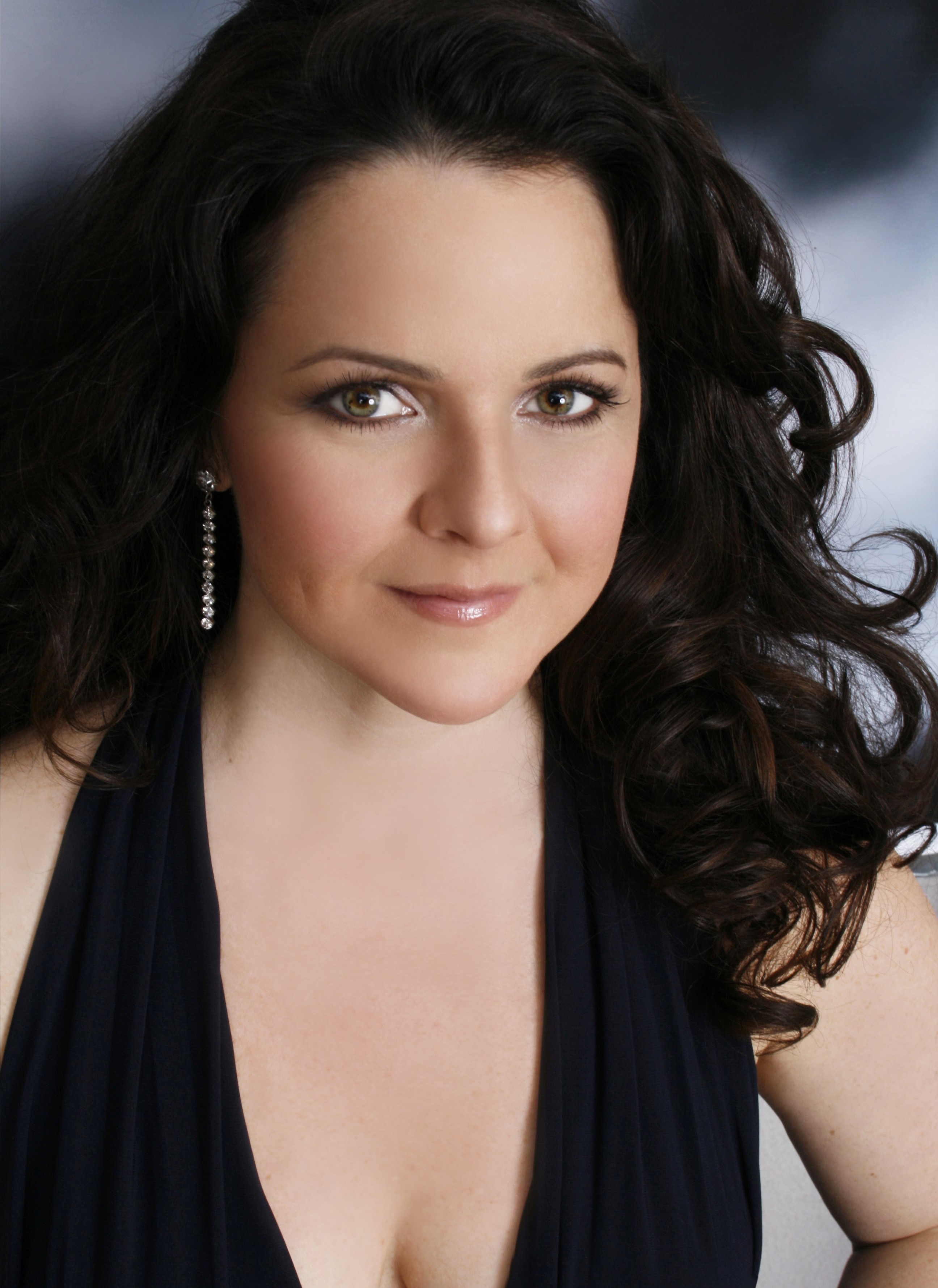 Placeholder headshot for Elise DesChamps.