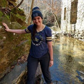 Samantha Motz’s headshot.