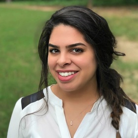 Mariana Vera’s headshot.