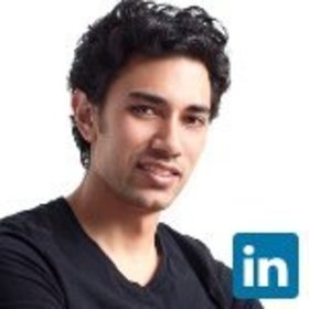 Billy Kihei’s headshot.