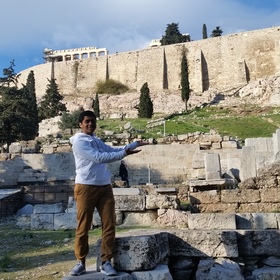 Shadman Ahmed’s headshot.