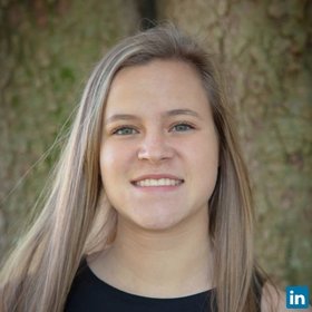 Hannah Romanos’ headshot.