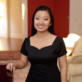 Xinshuang Jenny Wang’s headshot.