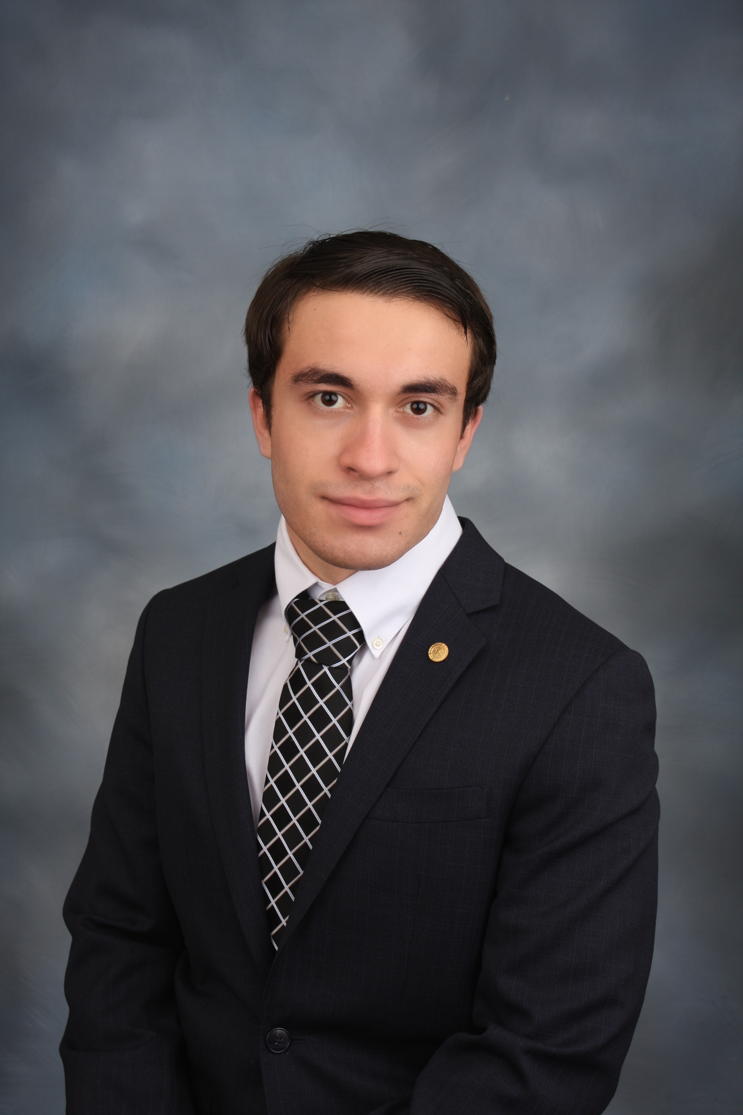 Placeholder headshot for Juliano Avolio.