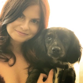 Ashley Evans’ headshot.