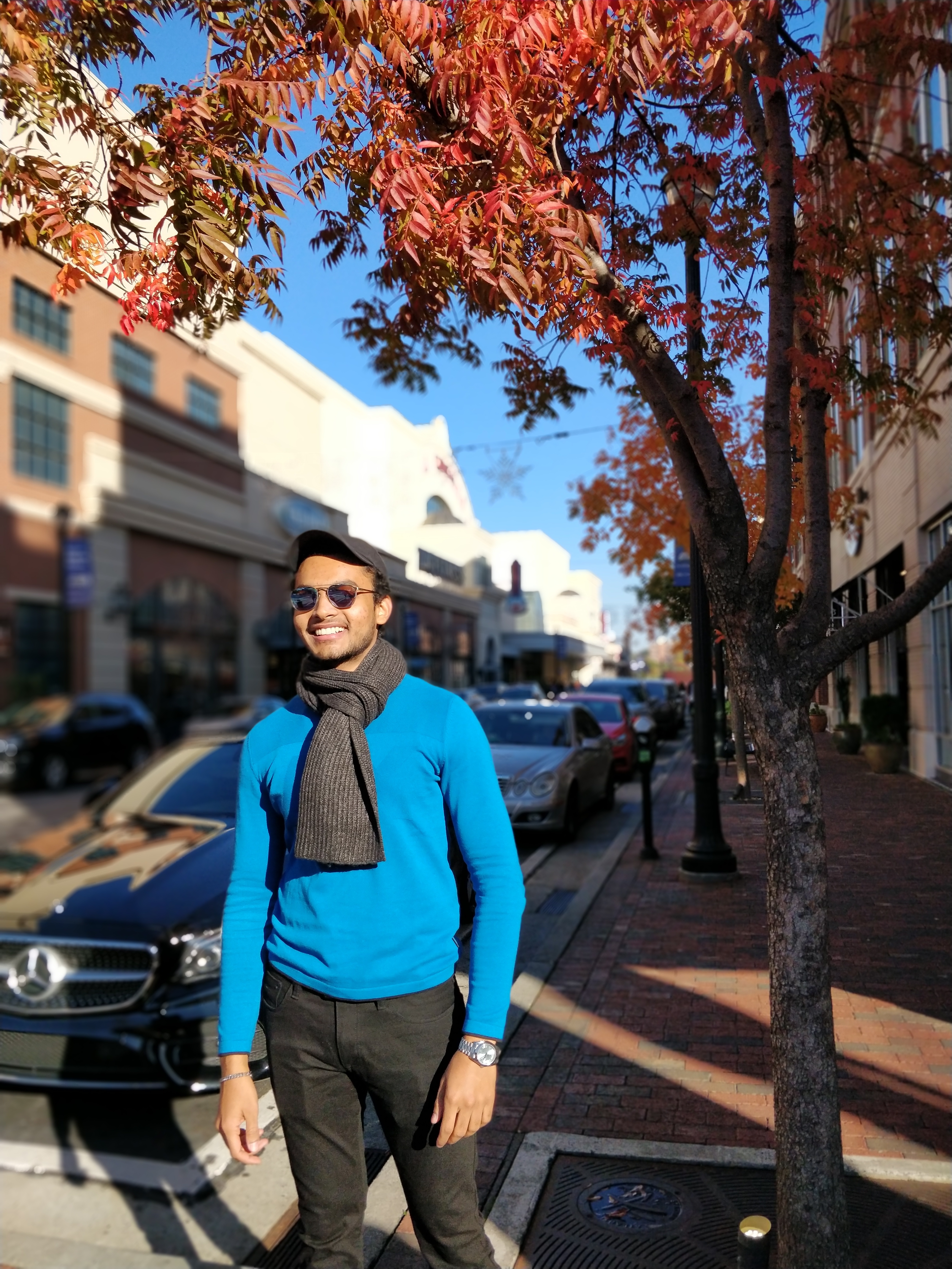 Placeholder headshot for Mustafa Khan.