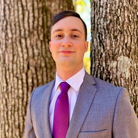 Noah Crust’s headshot.