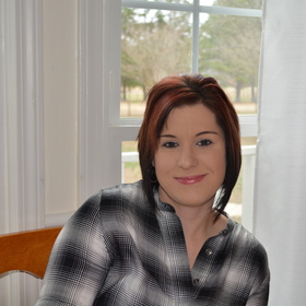 Lisa Hartley’s headshot.