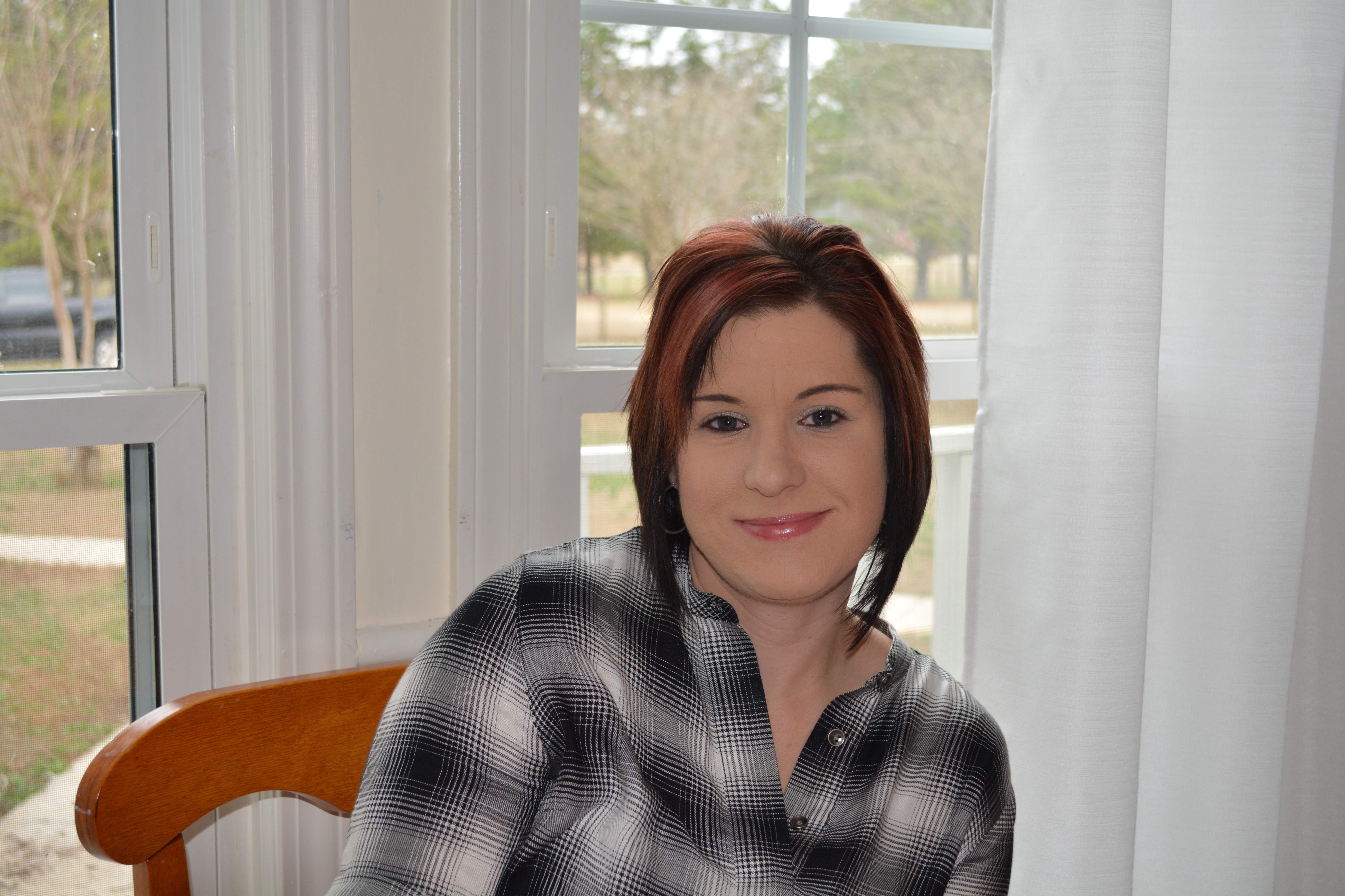 Placeholder headshot for Lisa Hartley.