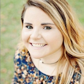 Emma Honeycutt’s headshot.