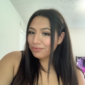 Elizabeth Lopez-perez’s headshot.