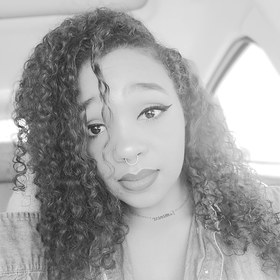 Jazmine Hudson’s headshot.