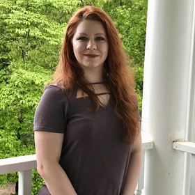 Victoria Sevener’s headshot.