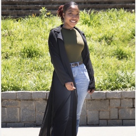 Maryam Muhammad’s headshot.