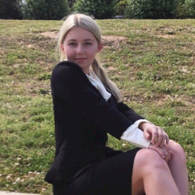 Reagan Bates’ headshot.