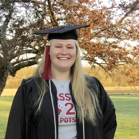 Caitlin Murney’s headshot.