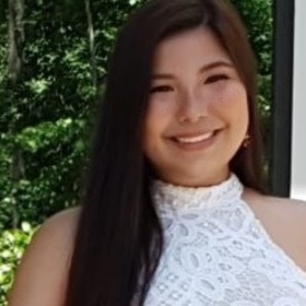 Caroline Soares Iizuka’s headshot.