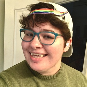 Casey Symons’ headshot.