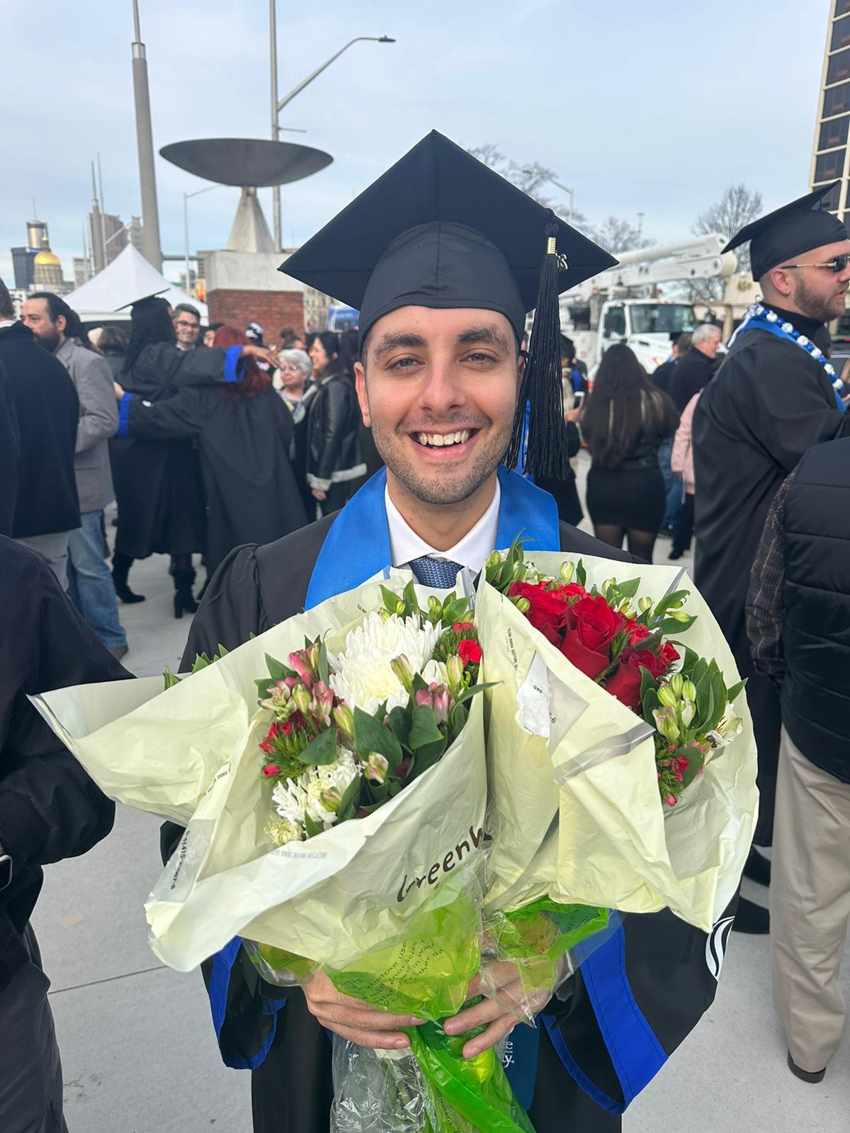 Placeholder headshot for Farouk Elsayed.