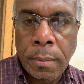 Garry Compton’s headshot.