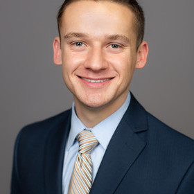 Elliot Salzberg’s headshot.