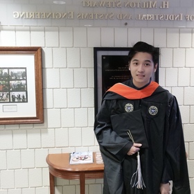 Jhen-Yi Hong’s headshot.