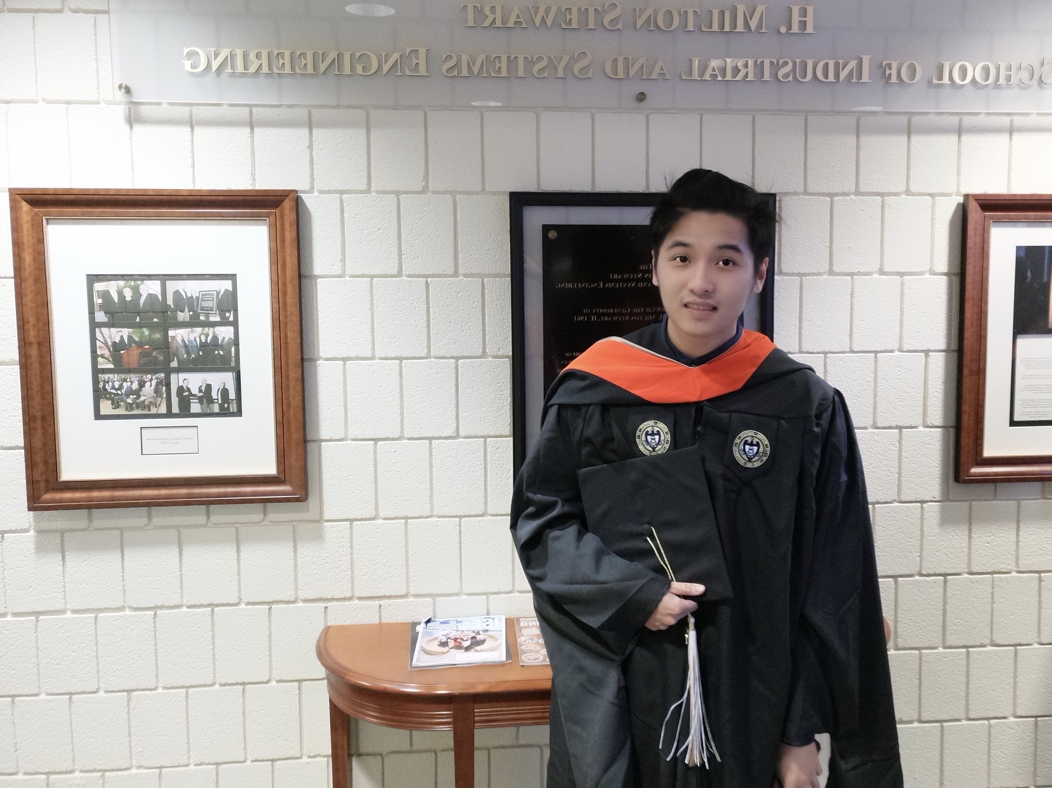 Placeholder headshot for Jhen-Yi Hong.