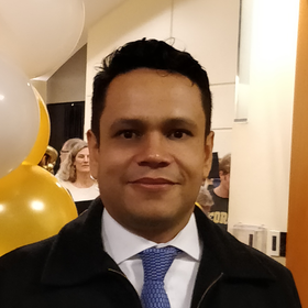 Victor Torres’ headshot.